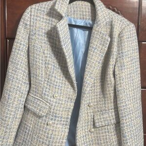 Chic Tweed Blazer with Pearl Buttons